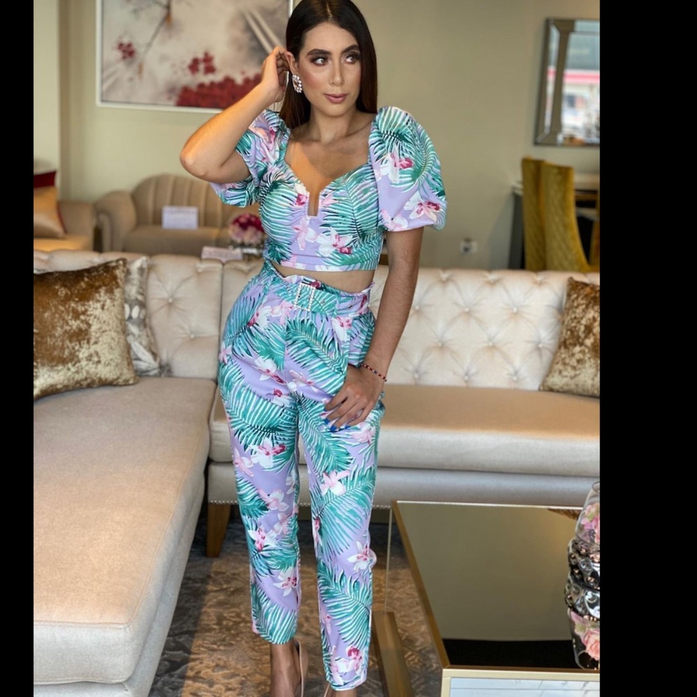 Two piece set